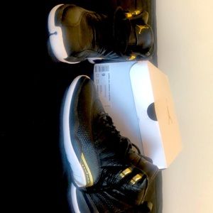 Women’s Air Jordan 12 Retro Size 9